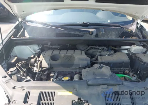 2013 Toyota Highlander Plus z USA, uszkodzony, nr VIN 5TDZA3EH1DS037825